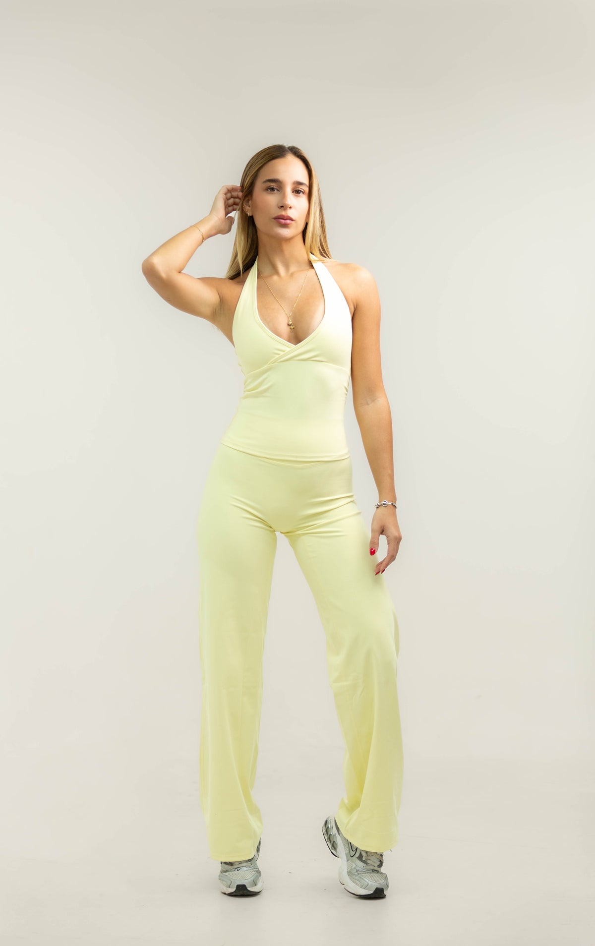 SET WIDE LEG