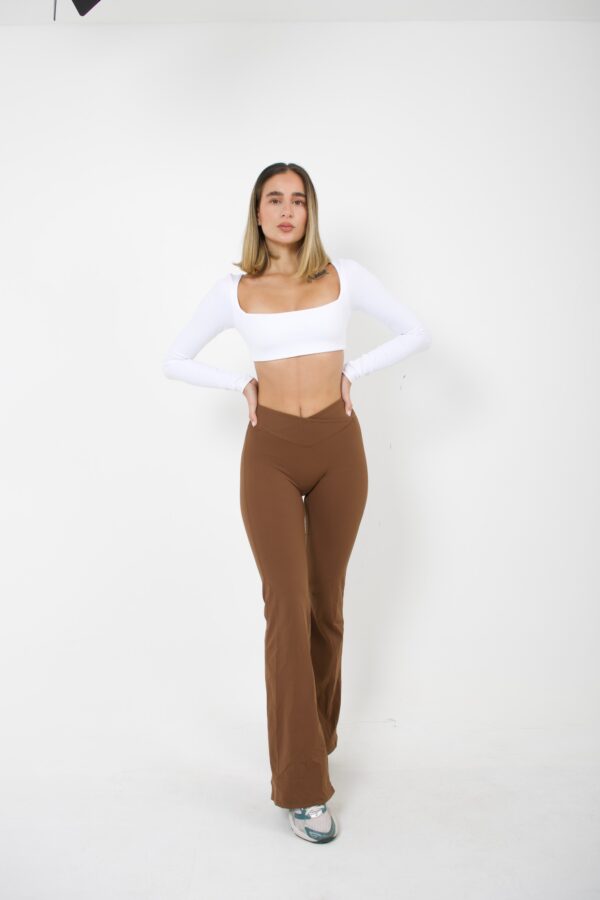 V WAISTBAND FLARE LEGGINGS